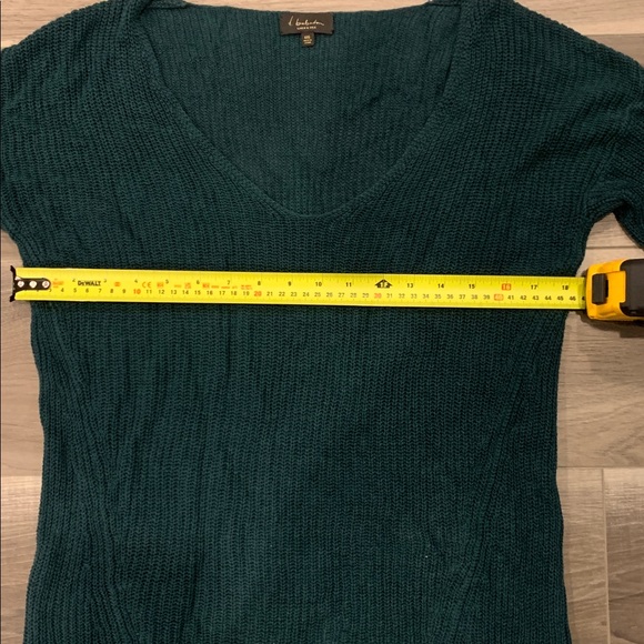 Aritzia Babaton "Jarrod" linen & silk green sweater (size XXS) - Picture 5 of 10